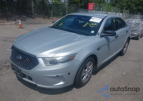 2017 Ford Taurus Police Interceptor z USA, uszkodzony, nr VIN 1FAHP2MK0HG111257